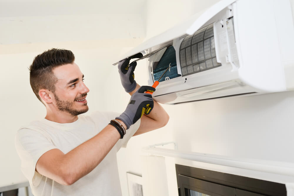 AC Cleaning services in Dubai