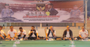 Cooling System, Polres Bondowoso Sampaikan Pesan Pilkada 2024 Damai Bersama Influencer dan Komunitas Motor Gelar Nobar