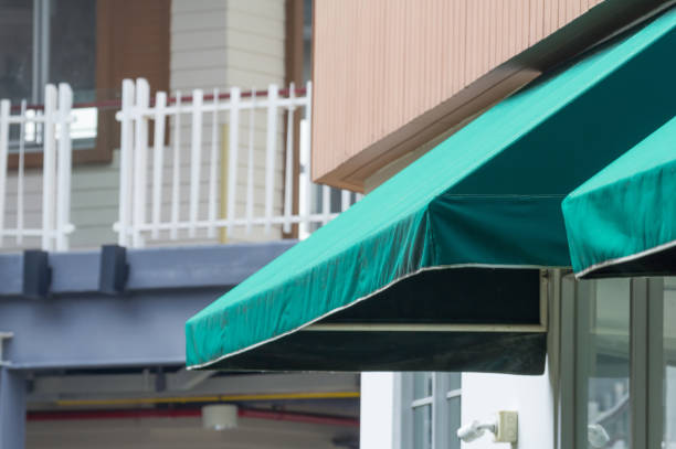 m&m awning