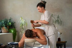 Découvrez les Bienfaits du Massage à Domicile: Détente à Votre Porte