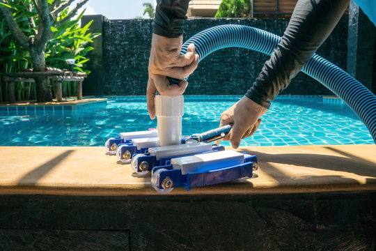 What You Need to Know About Swimming Pool Maintenance Essentials