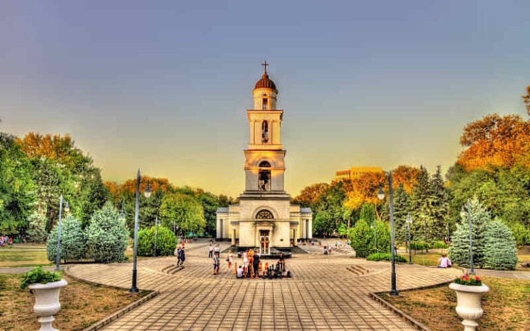 6 Best Things to Do in Moldova for First-Time Visitors