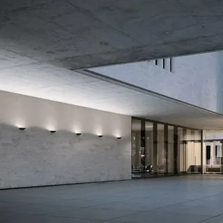 Facade linear lights