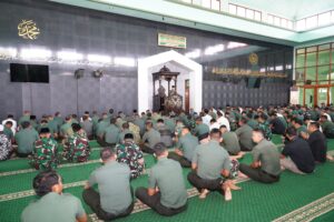 Pangdam V/Brawijaya Tekankan Pembentukan Karakter Prajurit PRIMA Melalui Peringatan Isra’ Miraj 1447 H