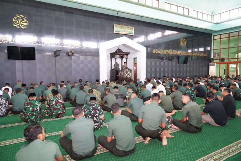 Pangdam V/Brawijaya Tekankan Pembentukan Karakter Prajurit PRIMA Melalui Peringatan Isra’ Miraj 1447 H