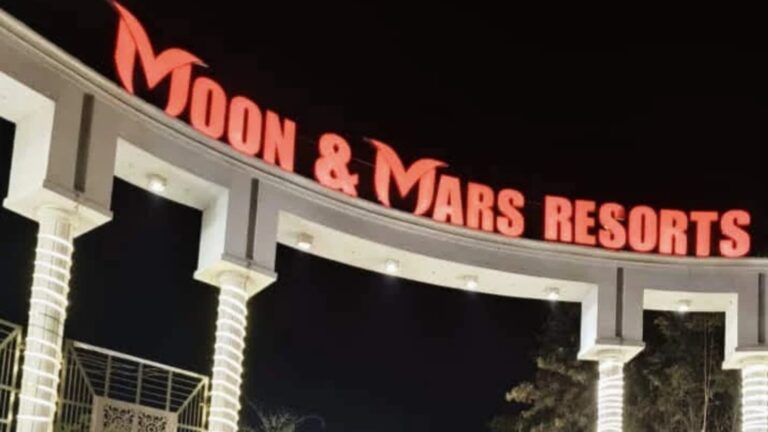 Moon and Mars Resort in Kanpur – Ideal Venue for Weddings, Parties & Relaxing Stays
