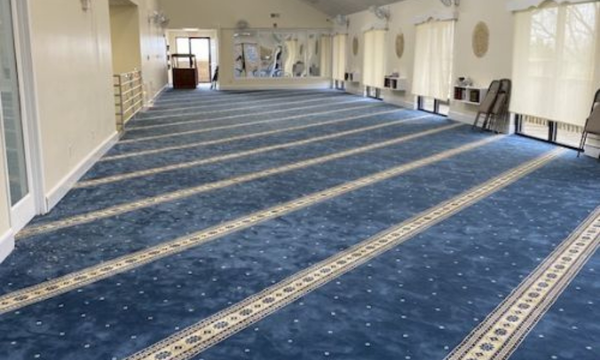 Why Are Mosque Carpets Dubai Essential for Worship Spaces?