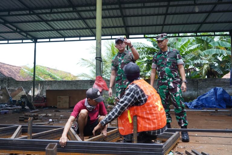 Pangdam V/Brawijaya Kunjungi Pamekasan, Tekankan Percepatan Pembangunan KDKMP