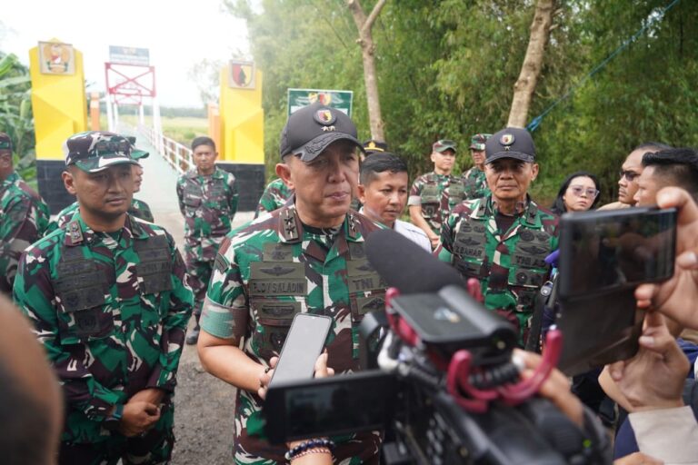Pangdam V/Brawijaya Tinjau Jembatan Perintis Garuda Dorong Akses Ekonomi dan Mobilitas Warga Nganjuk