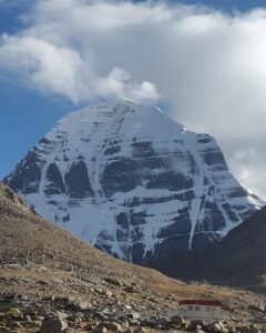 Kailash Mansarovar Yatra from Lucknow – A Spiritual Ascent to the Sacred Peaks