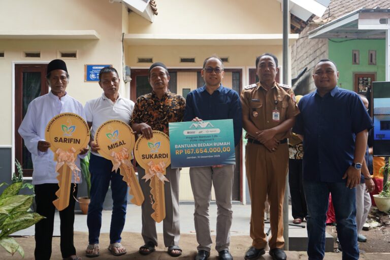 Dukung Pengentasan Kemiskinan di Jember, PTPN I Regional 5 Salurkan Rp30,43 Miliar