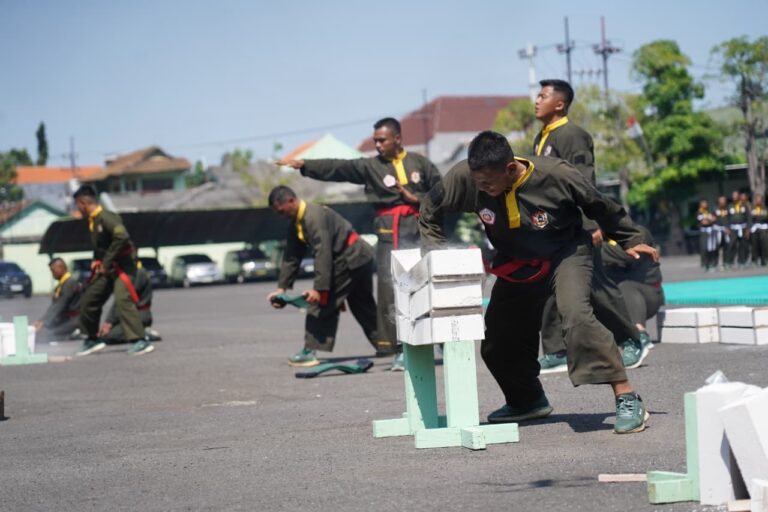 Pengukuhan Pencak Silat Militer Kodam V/Brawijaya Perkuat Profesionalisme Prajurit TNI AD Modern