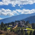 Travel Guide for Bhutan: A Simple Journey to the Land of Happiness
