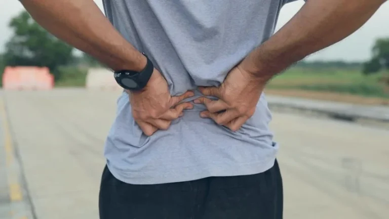 Lower Back Pain in Women – When to See Dr. Rao K. Ali in DeSoto