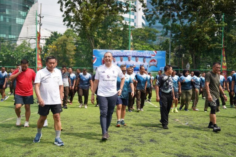 Penguatan Soliditas Prajurit, Pangdam V/Brawijaya Hadiri Olahraga Bersama di Lapangan 84JAY