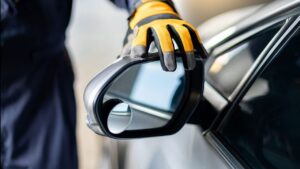 Complete Guide to Side Mirror Replacement and Repair Services