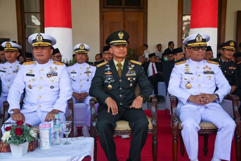 Pancasila Pemersatu Bangsa: Upacara Hari Lahir Pancasila 2026 di Surabaya, Kasdam V/Brawijaya Turut Berpartisipasi