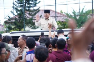 Pangdam V/Brawijaya Dampingi Presiden RI Resmikan Inpres Jalan Desa Tahun 2025 di Kabupaten Sampang