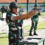 Pelihara Kemampuan Profesionalisme  Prajurit. Danrem Latihan Menembak Pistol