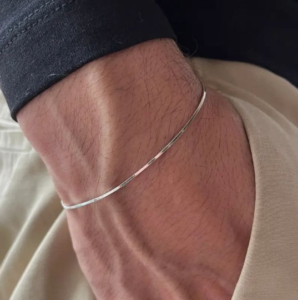 Layering Jewelry for Men| Expert Tips for a Modern Look